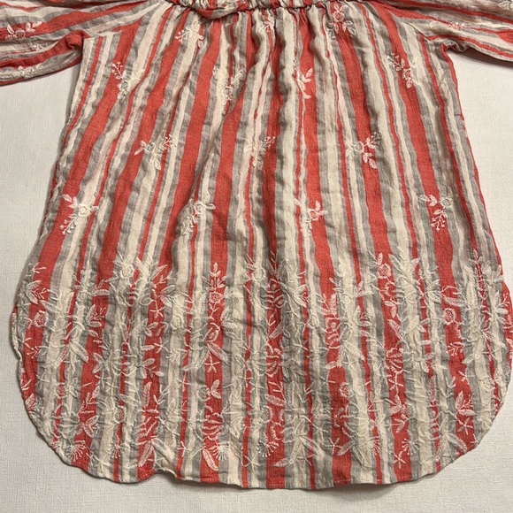 🟢 MISA Los Angeles Coral Grey & White Stripe Embroidered Off Shoulder Top - Picture 3 of 6